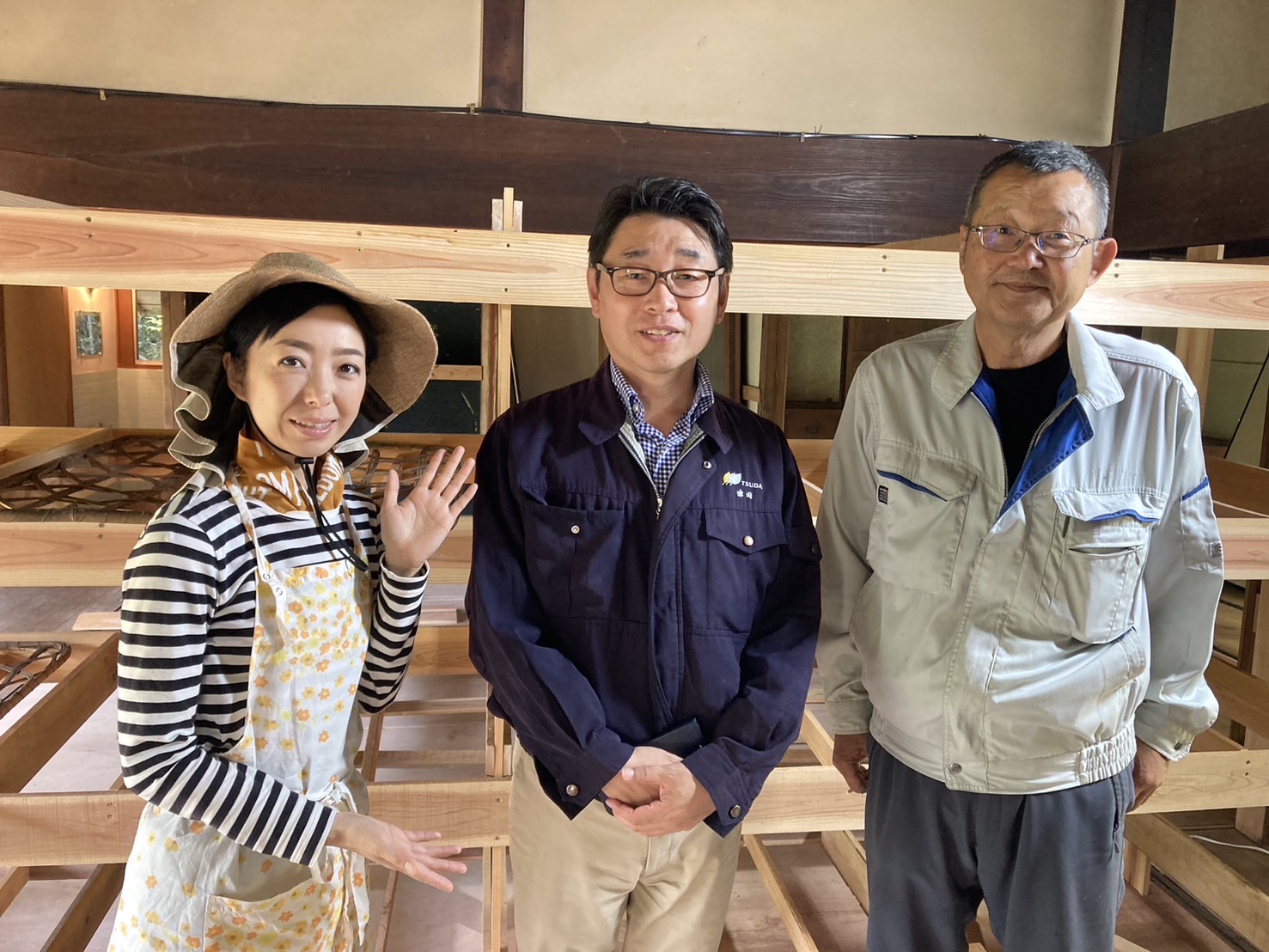 豊田市古民家の養蚕プロジェクトに木材を提供しました。